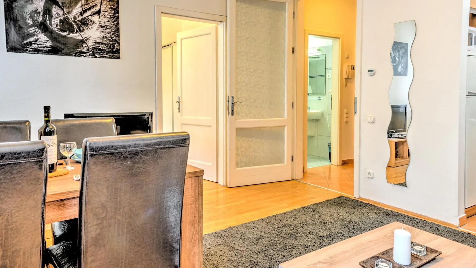 Budapest Central Apartments 0*,